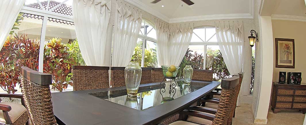 Crown Villa Dining Table