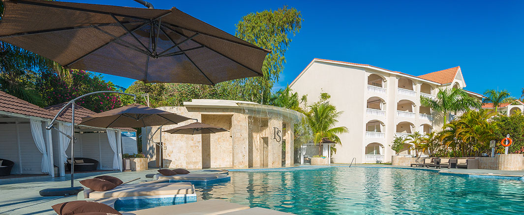 Pool Area - Presidential Suites